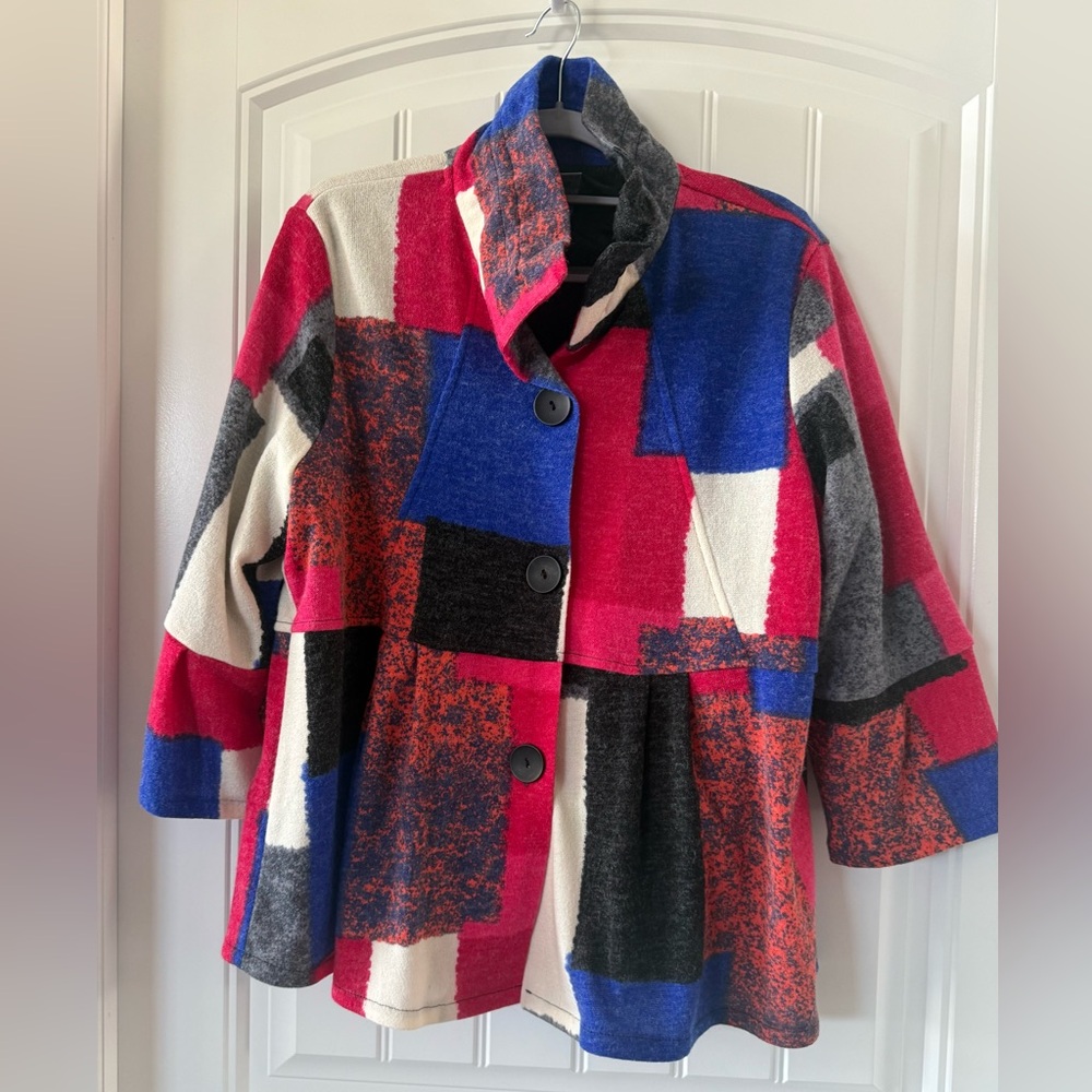 Damee NY fully lined sweater jacket. Size L NWOT